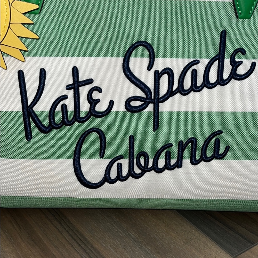 *SOLD* Kate Spade Green and White Cabana Tote - Picture 3 of 12